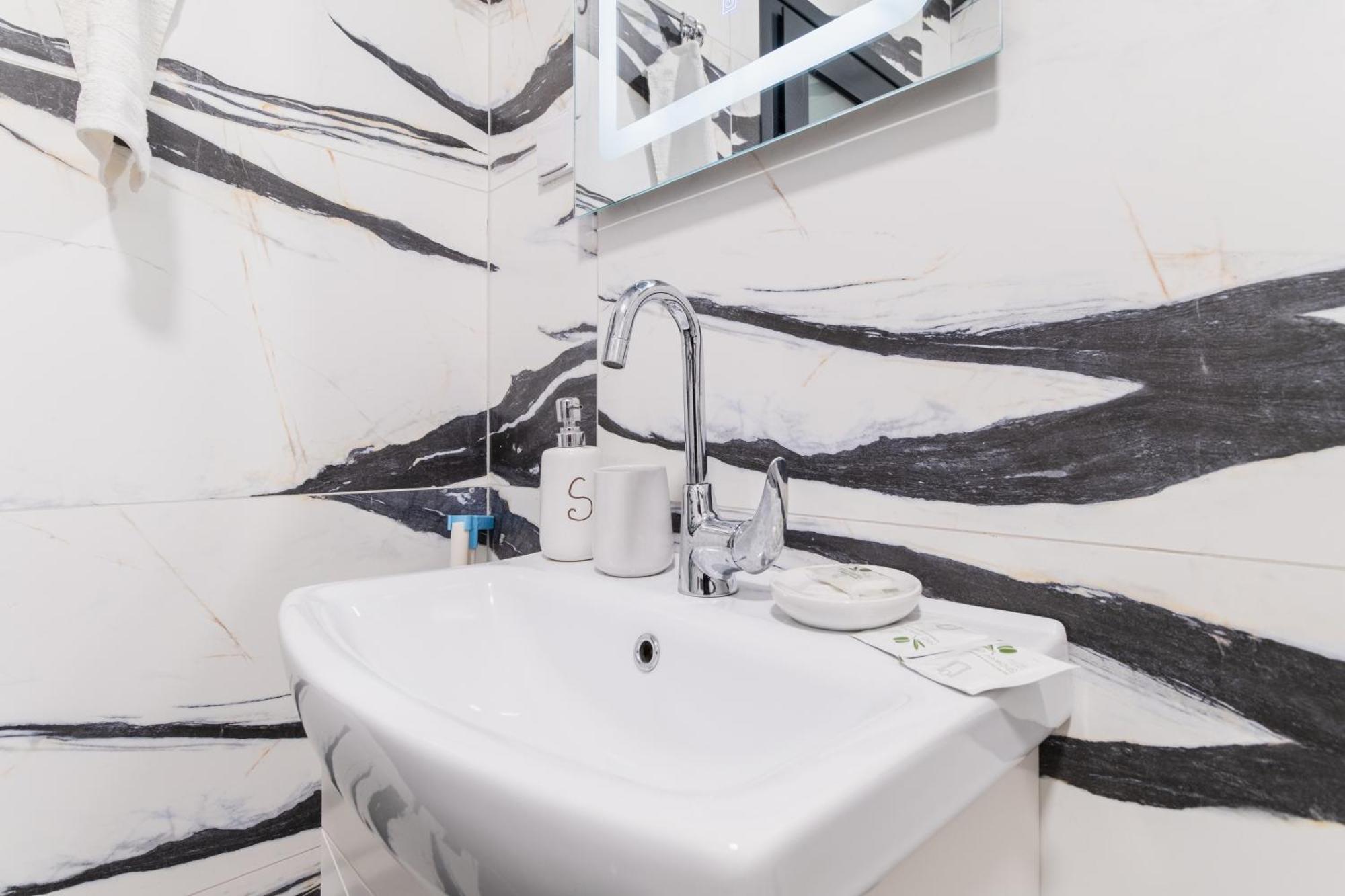 City Center Studio Apartments Пловдив Екстер'єр фото